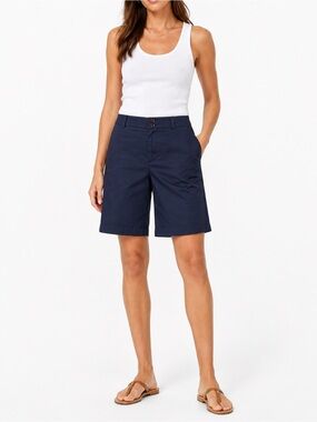 NWT Vineyard Vines Dayboat Bermuda Shorts in Navy, Size 14